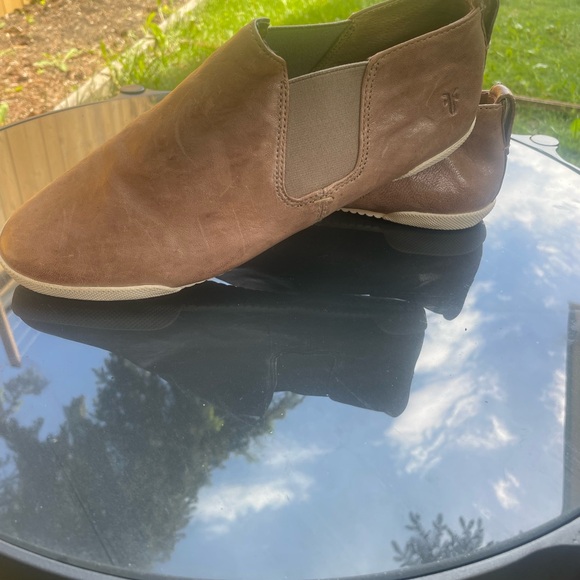 Frye Leather Chelsea Booties Melanie Chelsea Size 9M - Picture 5 of 11